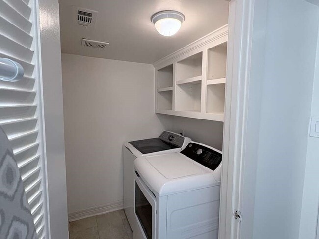 Photo - 4711 Imogene St