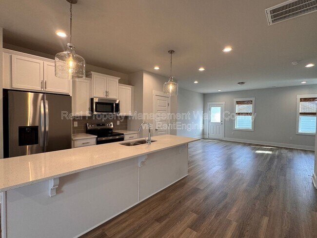 Photo - 1328 Barreto Dr