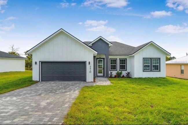 Building Photo - 2410 SW 147th Lane Rd