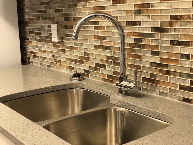 Photo - 2703-179 79 St NW