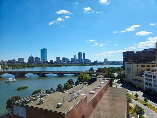 Building Photo - 75-83-83 Cambridge Pkwy Unit W1102 Rental