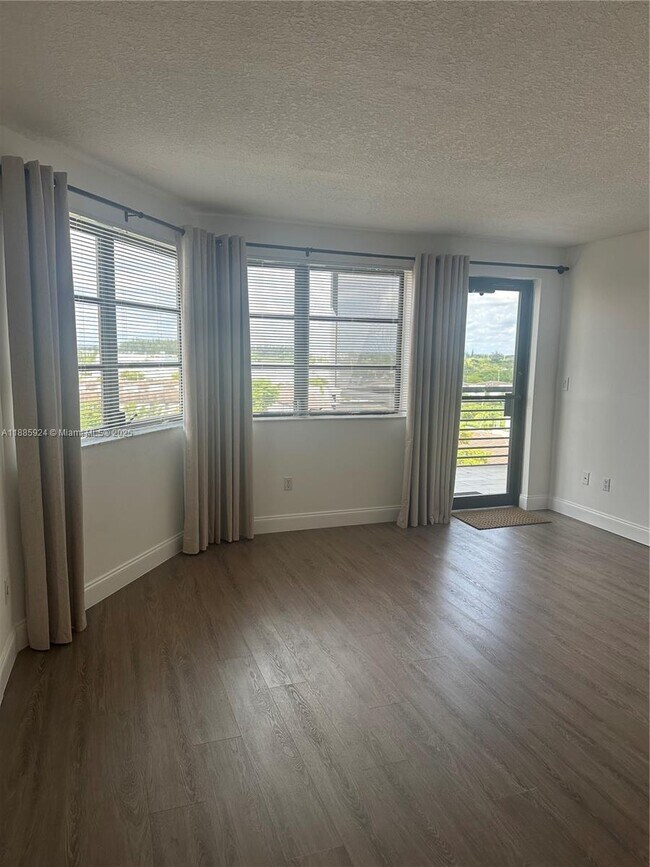 Photo - 20840 San Simeon Way Unit 709