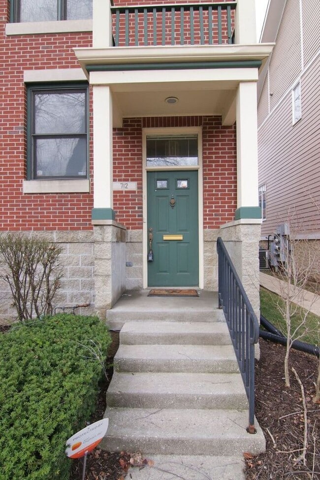 Photo - Beautiful Mass Ave Townhome!
