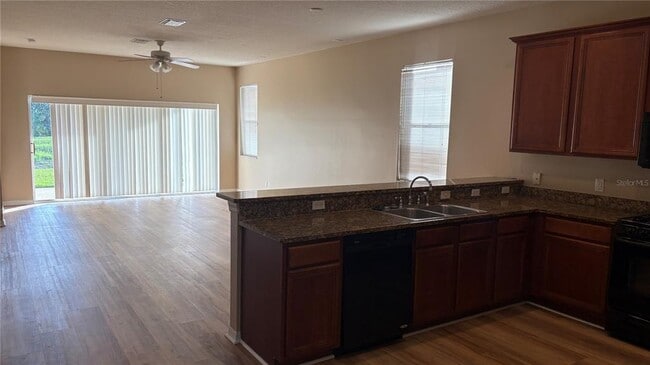 Photo - 20050 Nob Oak Ave