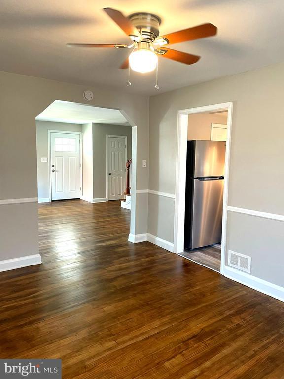 Photo - 1049 Reverdy Rd