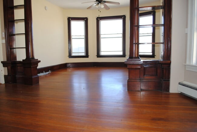 Photo - 603-605 Silver St