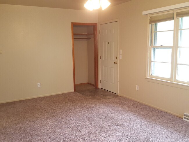 3312 Panther Ln