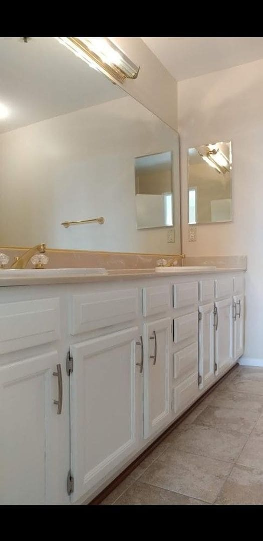 Photo - Large 2 Bedroom 2 Bathroom Unit in Bankers Hill