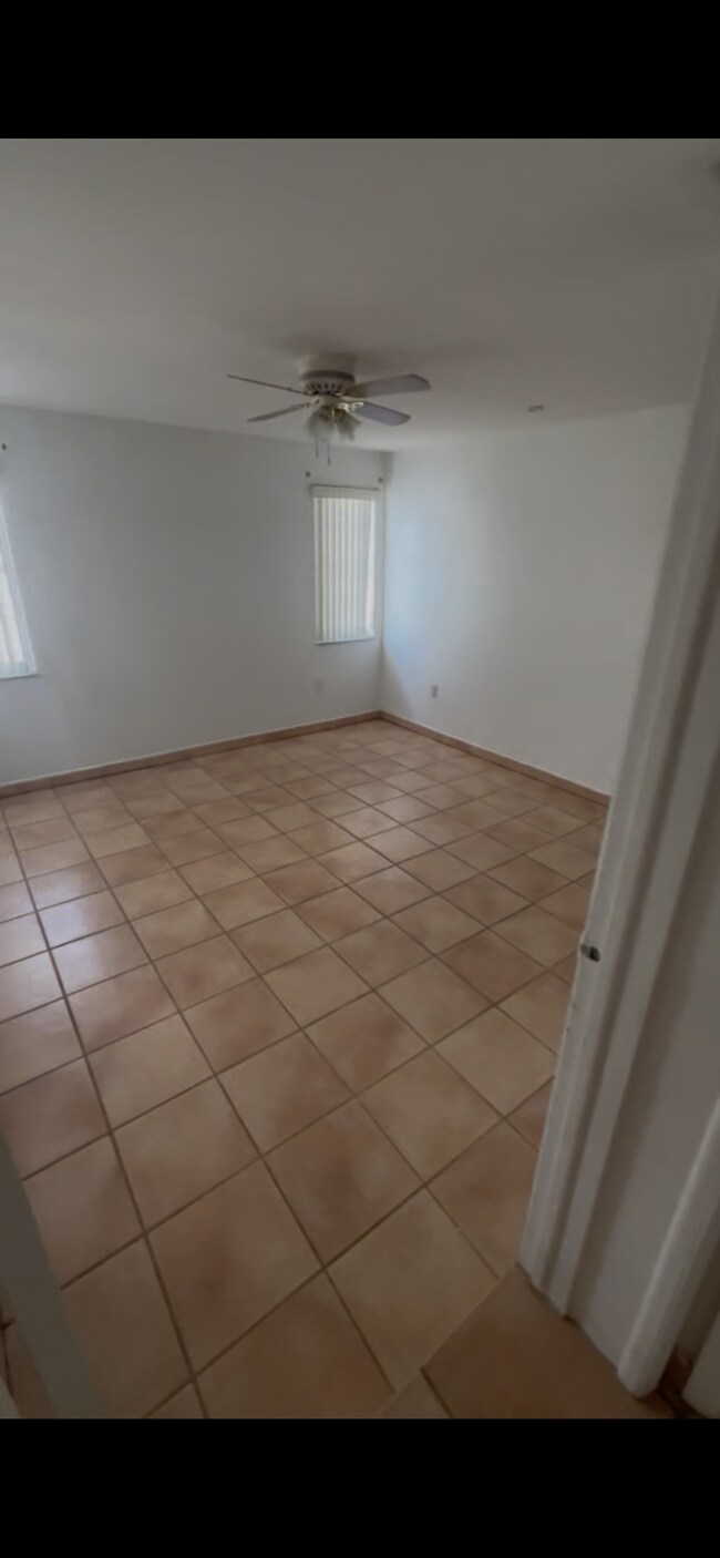 Dormitorio - 1329 SW 75th Ave