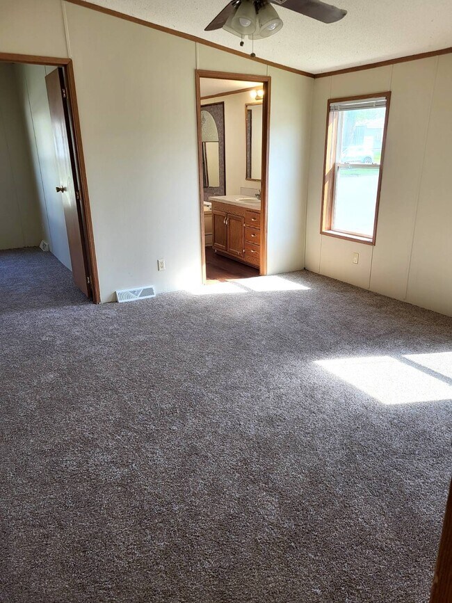 Photo - 1856 Armstrong Blvd