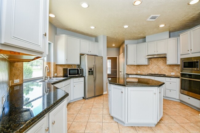 Photo - 12823 Dadebrook Ct