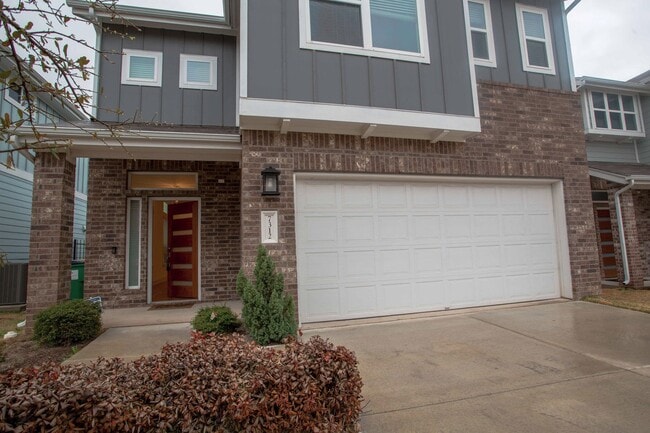 Photo - 3 Bed / 2.5 Bath Home | Garage, Laundry Room & Stainless Appliances