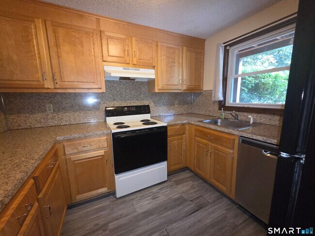 883 Rubber Ave Unit 3