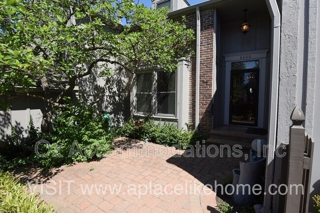 Photo - 4300 W 111th Terrace
