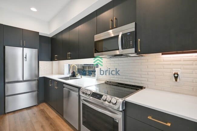 Photo - Beautiful 2 Bed 2.5 Bath Townhome for Rent