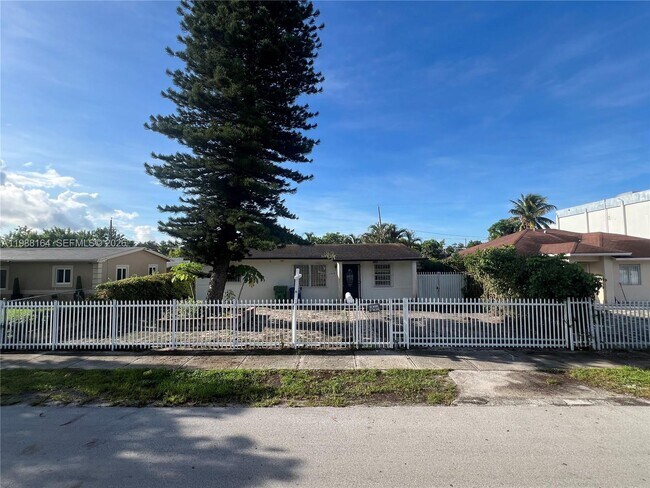 Photo - 2540 NW 141st St