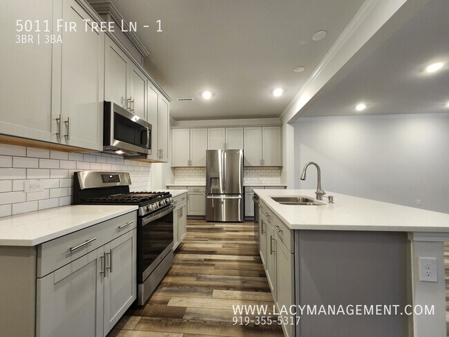 Photo - 5011 Fir Tree Ln