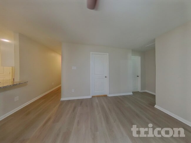 Photo - 10122 Cerritos dr