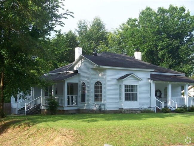 Building Photo - 308 Wood St Rental