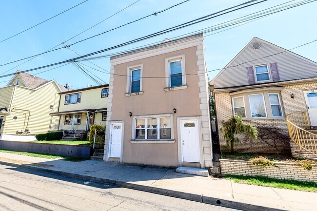 Photo - 82 Pacific Ave Unit 3