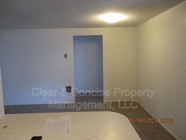 Photo - 1337 Laura St