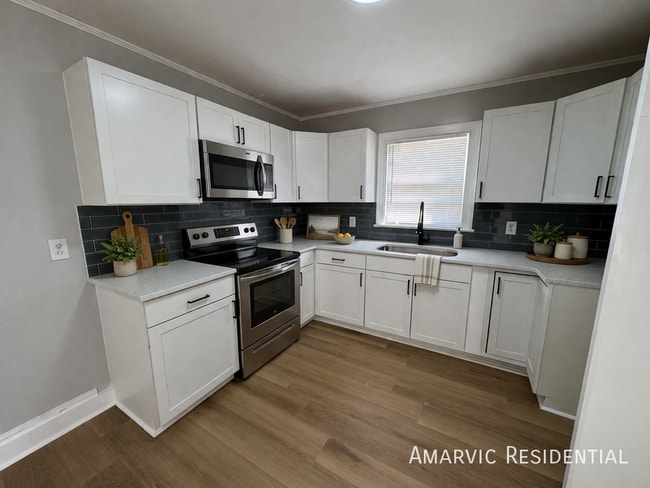 Building Photo - 709 Jackson Ln