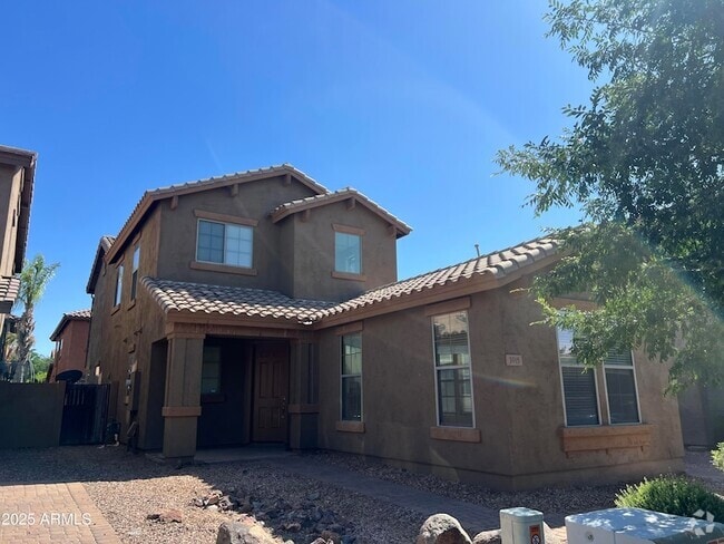 Building Photo - 3915 E Morelos St Rental