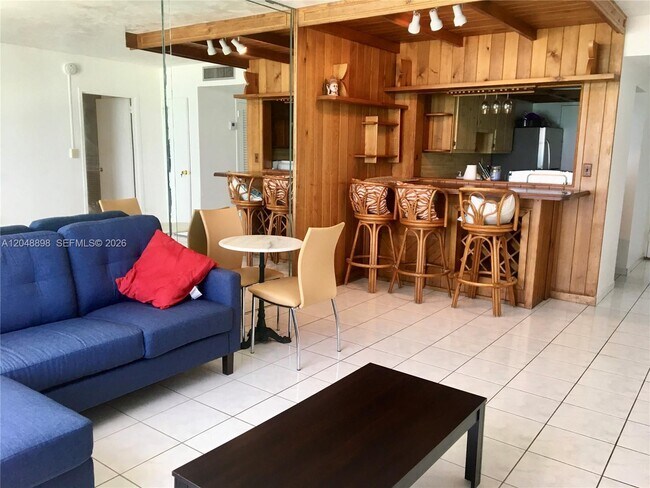 Photo - 2899 Collins Ave Unit 1143
