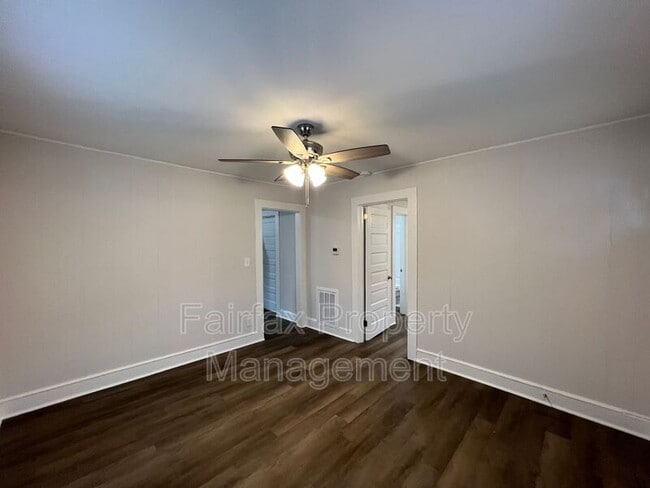 Photo - 215 Temple Ave