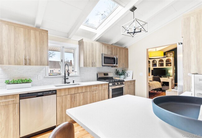 Photo - 58 N Howells Point Rd