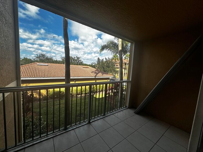 Photo - 3615 NW Mediterranean Ln Unit 13-205