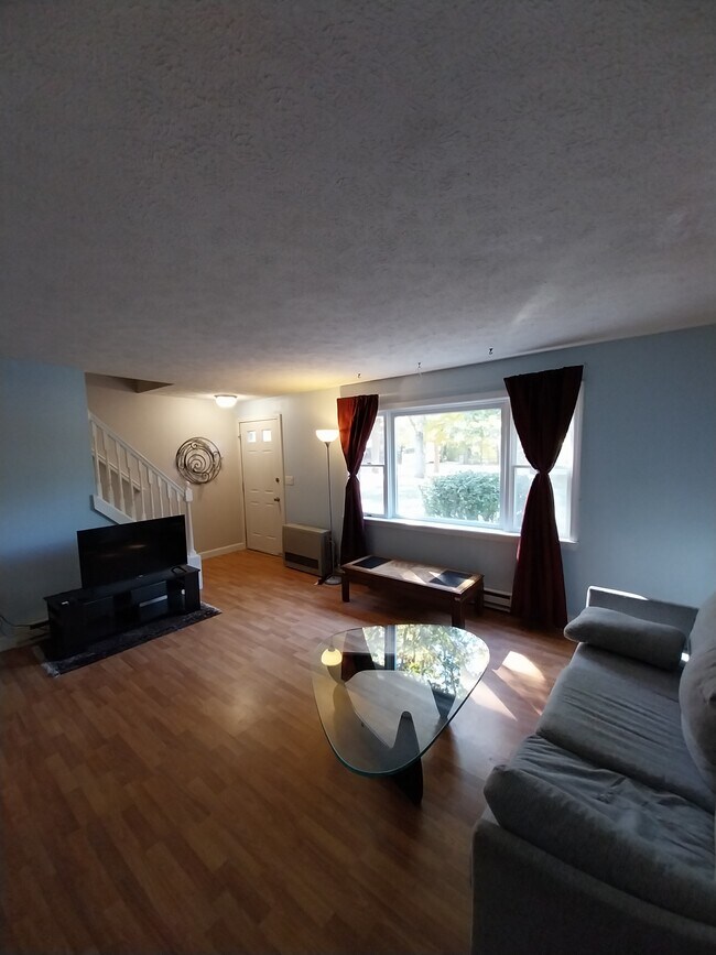 Photo - 82 Cascade Rd