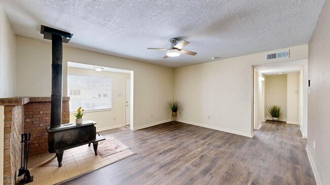 Photo - Charming Northeast Heights Rental - Pet Friendly!