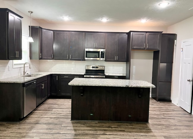 Photo - 1618 Strickland Bridge Rd