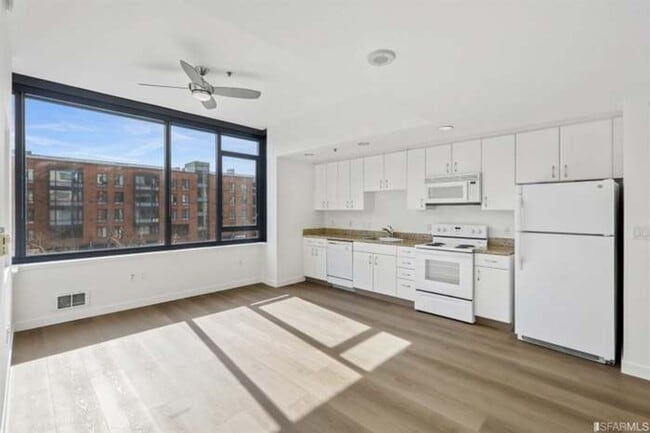 Photo - Stylish 1BR Condo in Prime Mission Bay Loc...