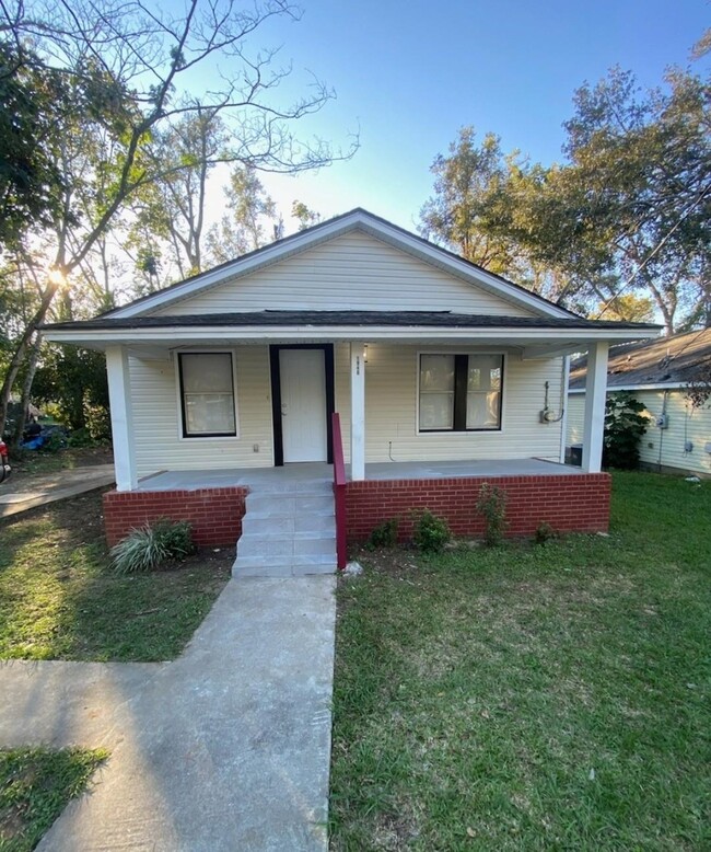 Photo - 1946 Pasco St House