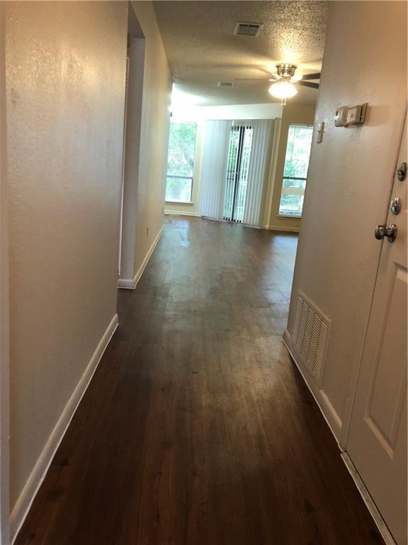 Photo - 9106 Sedgemoor Trail