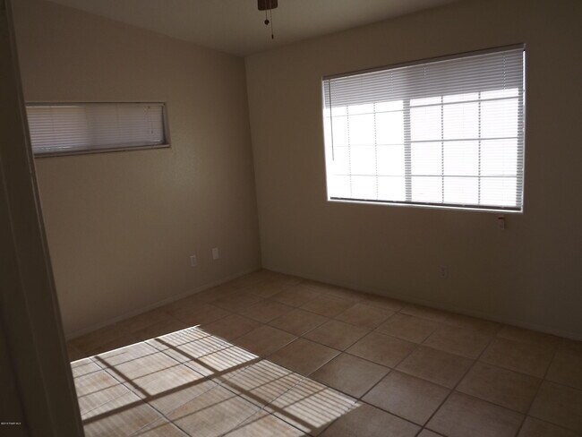 Photo - 6241 N Rockland Dr Unit 1