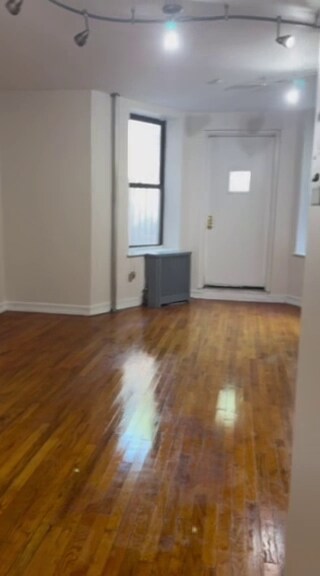 Building Photo - 15 E 126th St Rental