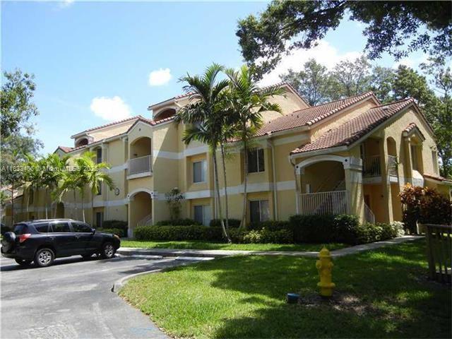 Photo - 2405 NW 33rd St Unidad 1214 Rental