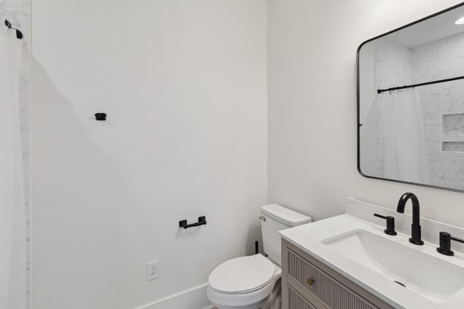 Photo - 1133 E Henry St