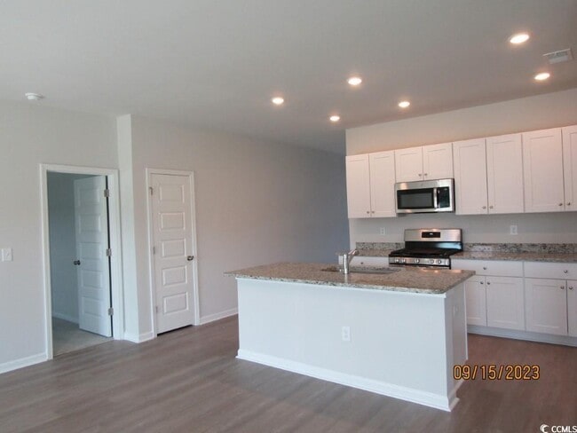 Photo - 905 Vernal Pl