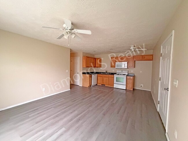 Photo - 3 Bedroom Duplex Available!