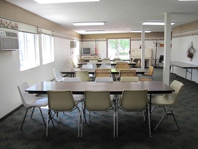 Garden Court Senior Apartments