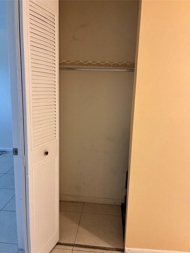 Photo - 257 S Cypress Rd