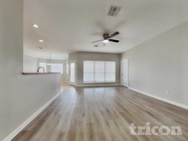 Photo - 2164 Bentwood Dr