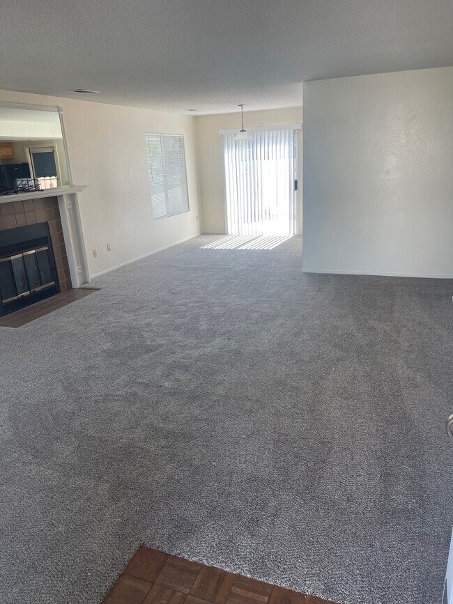 Photo - 109 Marina Dr S