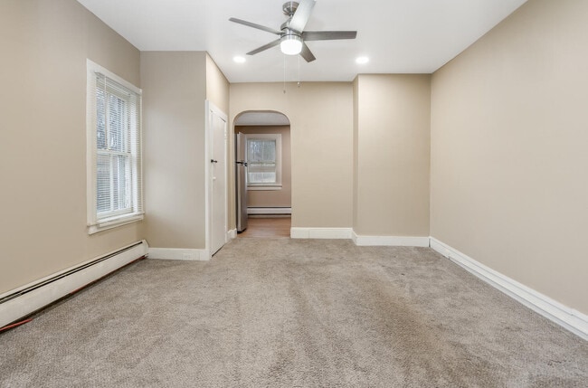 Photo - 72 Taylor St