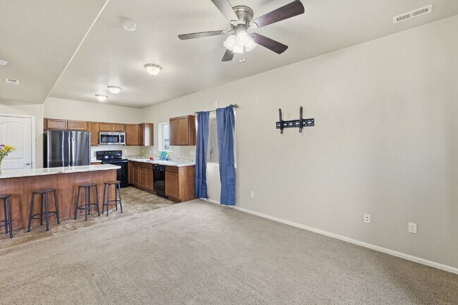 Photo - "Beautiful Townhome 3-Bedroom  2.5 Baths no carpet home, just 7 minutes from Fort Carson!"