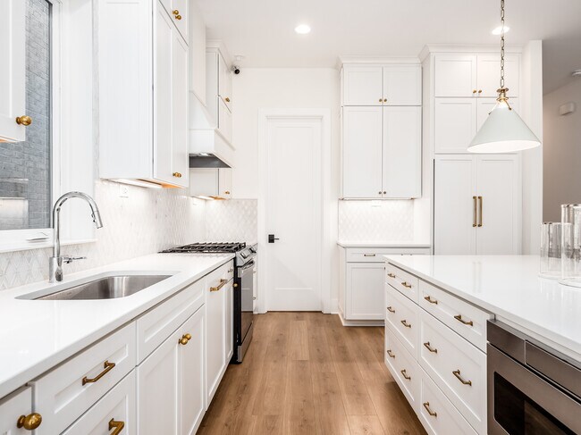 Photo - 1163 Perry St
